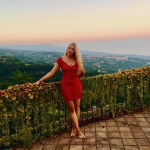 Meet your Posher, Eliza